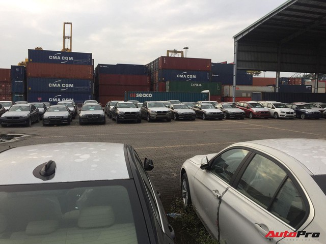 Nóng: Cận cảnh lô xe BMW và MINI đầu tiên của Trường Hải cập cảng tại TP. HCM - Ảnh 5. Nóng: Cận cảnh lô xe BMW và MINI đầu tiên của Trường Hải cập cảng tại TP. HCM - Ảnh 5.