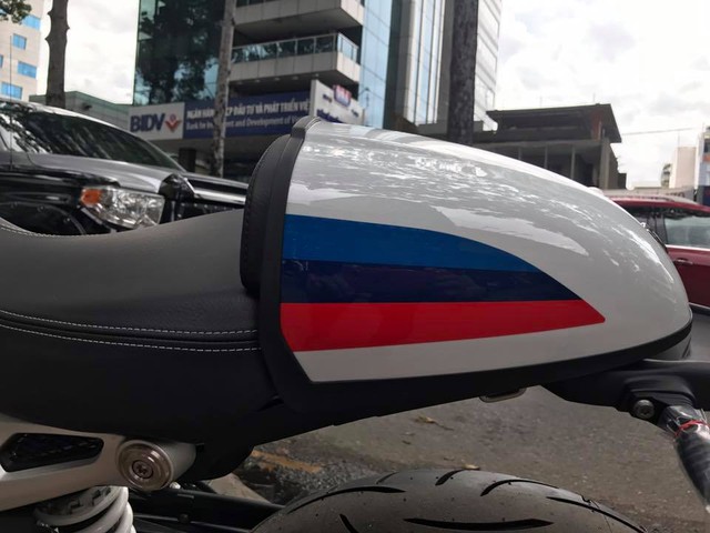 BMW R nineT phiên bản Racer đầu tiên cập bến Việt Nam - Ảnh 8. BMW R nineT phiên bản Racer đầu tiên cập bến Việt Nam - Ảnh 8.