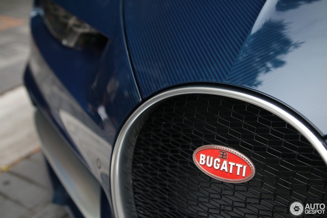 Siêu phẩm Bugatti Chiron đầu tiên cập bến Canada - Ảnh 4.