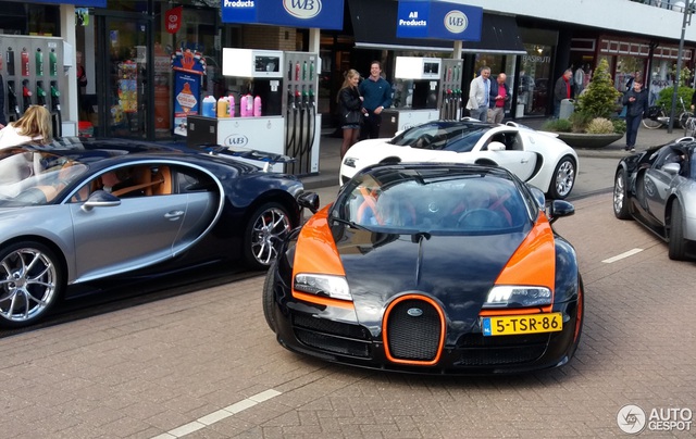 Dàn Bugatti siêu khủng gây náo loạn tại con phố Hà Lan - Ảnh 5.