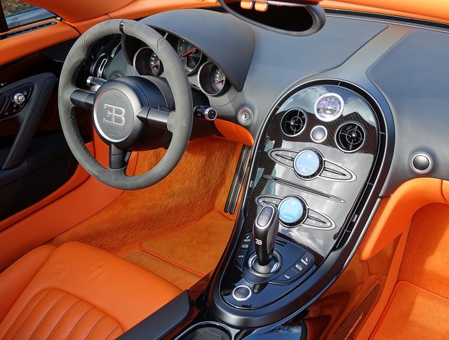 Chạy gần 3.000 km, Bugatti Veyron Grand Sport Vitesse vẫn có giá chát 67 tỷ Đồng - Ảnh 12.