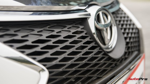 Nở rộ thú chơi “biến” xe Toyota thành Lexus - Ảnh 9.