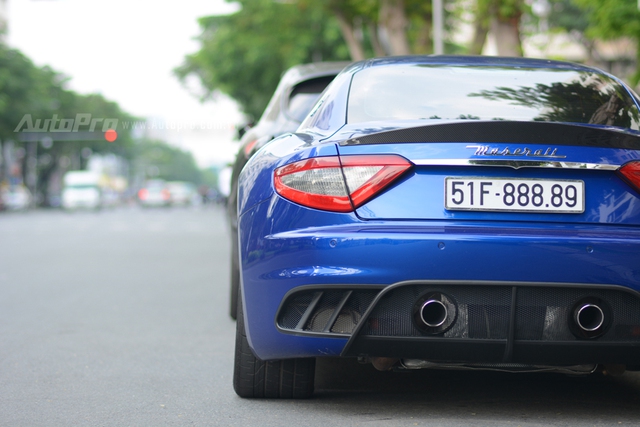 Cặp đôi Maserati 14 tỷ Đồng khoe dáng trên phố Sài thành - Ảnh 10.