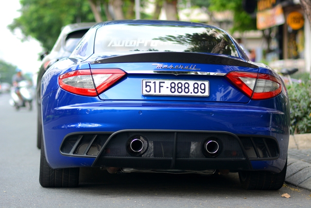 Cặp đôi Maserati 14 tỷ Đồng khoe dáng trên phố Sài thành - Ảnh 7.