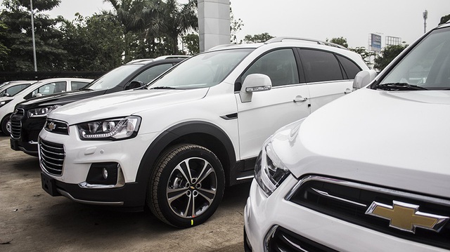 SUV 7 chỗ tầm giá 800 triệu đồng: giảm giá mạnh nhưng vẫn ế