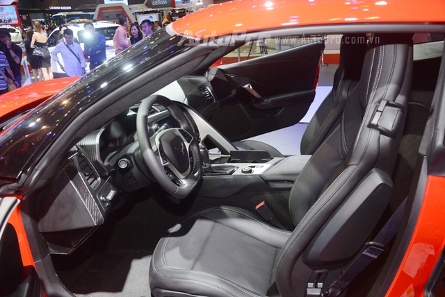 Chevrolet Corvette Grand Sport 2017: Hồn Z06, tim bản tiêu chuẩn Stingray - Ảnh 13. Chevrolet Corvette Grand Sport 2017: Hồn Z06, tim bản tiêu chuẩn Stingray - Ảnh 13.