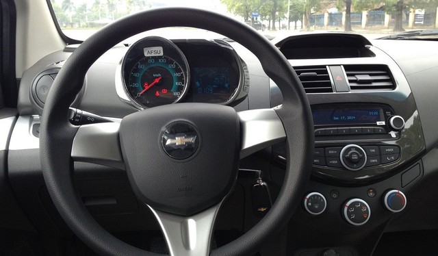 Chevrolet Spark giảm giá xuống 269 triệu đồng - xe 5 chỗ rẻ nhất Việt Nam - Ảnh 2.