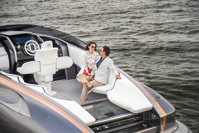 Lexus chính thức ra mắt mẫu du thuyền thể thao của riêng mình - Ảnh 3.