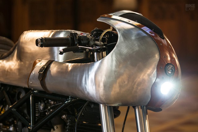 Ducati Hypermotard độ Café Racer cực dị từ Be Unique 2.22  - Ảnh 3.
