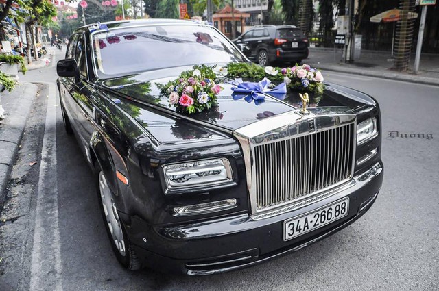 Rolls-Royce Phantom EWB Series II 28 tỷ Đồng làm xe rước dâu tại Hải Dương - Ảnh 1.