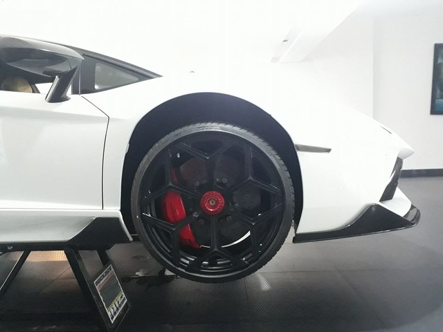 Lamborghini Aventador chính hãng độ la-zăng khủng trong nhà Cường Đô-la - Ảnh 2.