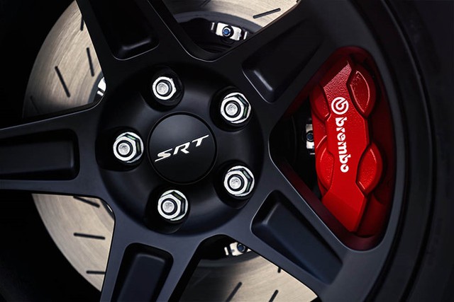Dodge Challenger SRT Demon 2018 chính thức ra mắt, công suất 840 mã lực - Ảnh 13. Dodge Challenger SRT Demon 2018 chính thức ra mắt, công suất 840 mã lực - Ảnh 13.