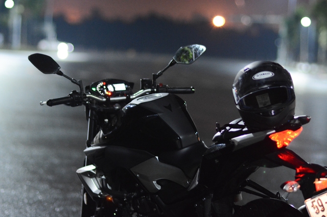 Cận cảnh naked bike Yamaha MT-03 có giá 139 triệu Đồng - Ảnh 16.