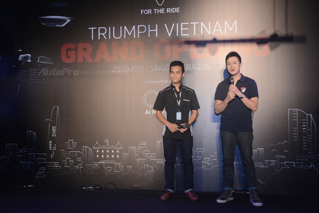 Vừa vào Việt Nam, Triumph chọn ngay fan cuồng MC Anh Tuấn làm đại sứ thương hiệu - Ảnh 1.