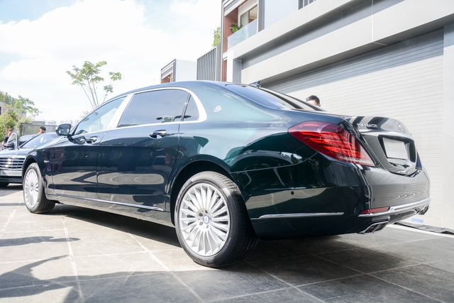 Chi tiết xe siêu sang Mercedes-Maybach S400 4Matic nhưng giá chỉ bằng xe sang - Ảnh 4. Chi tiết xe siêu sang Mercedes-Maybach S400 4Matic nhưng giá chỉ bằng xe sang - Ảnh 4.