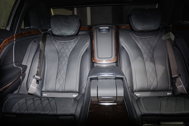 Chi tiết xe siêu sang Mercedes-Maybach S400 4Matic nhưng giá chỉ bằng xe sang - Ảnh 8. Chi tiết xe siêu sang Mercedes-Maybach S400 4Matic nhưng giá chỉ bằng xe sang - Ảnh 8.