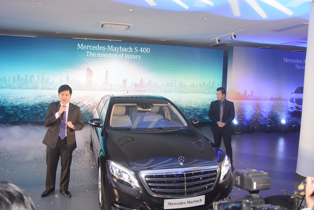 Xe siêu sang Mercedes-Maybach S400 4Matic tiếp tục giới thiệu tới các khách hàng Việt - Ảnh 1.