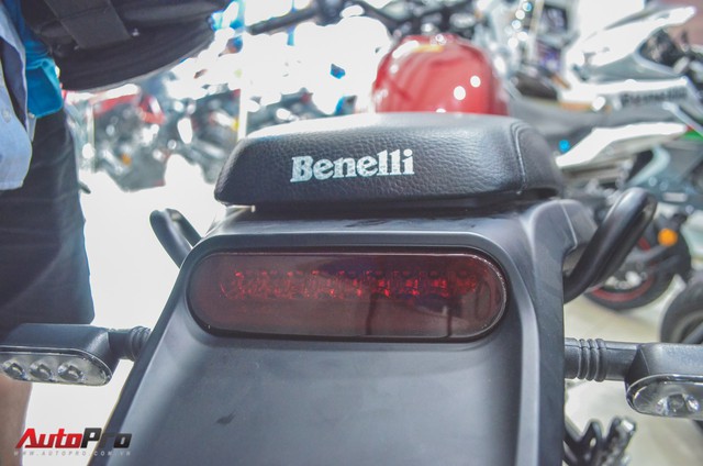 Chi tiết Benelli Leoncino rẻ bằng một nửa Ducati Scrambler Sixty2 vừa về Việt Nam - Ảnh 10.