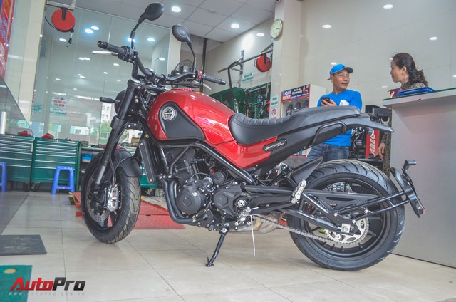 Chi tiết Benelli Leoncino rẻ bằng một nửa Ducati Scrambler Sixty2 vừa về Việt Nam - Ảnh 3.