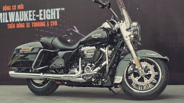 Harley-Davidson Việt Nam giới thiệu dòng Touring với động cơ mới, giá gần 1,1 tỉ - Ảnh 2.