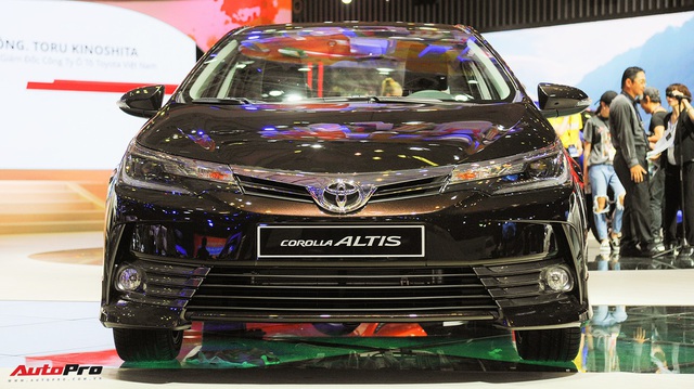 Toyota giảm giá mạnh nhiều mẫu xe lắp ráp trong nước