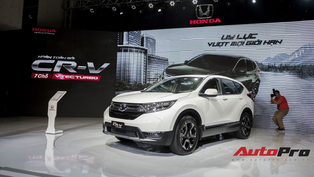 Cận cảnh Honda CR-V 2018 phiên bản cao cấp nhất vừa ra mắt Việt Nam