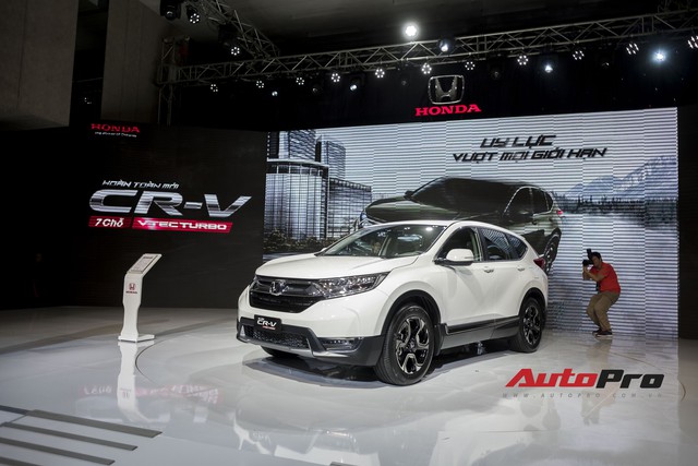 Cận cảnh Honda CR-V 2018 phiên bản cao cấp nhất vừa ra mắt Việt Nam - Ảnh 10.