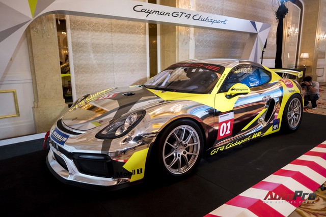 Chi tiết xe đua thể thao Porsche Cayman GT4 ClubSport vừa được giới thiệu tại Việt Nam - Ảnh 2.
