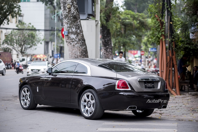 Hà Nội: Bắt gặp Rolls-Royce Wraith xuống phố - Ảnh 7.