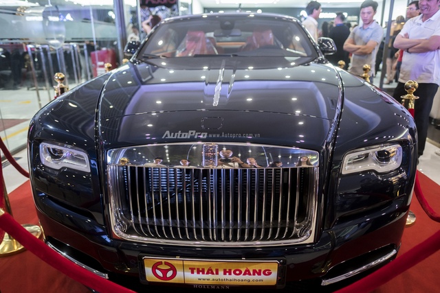 Cận cảnh xế siêu sang Rolls-Royce Dawn tại Hà Nội - Ảnh 3.