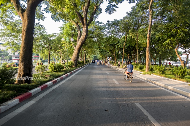 Hà Nội vắng vẻ nhân dịp Quốc khánh 2/9 - Ảnh 5. Hà Nội vắng vẻ nhân dịp Quốc khánh 2/9 - Ảnh 5.