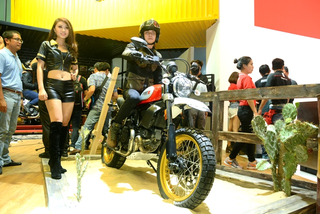 Chi tiết Ducati Scrambler Desert Sled 2017 giá 429 triệu Đồng tại Việt Nam - Ảnh 12.