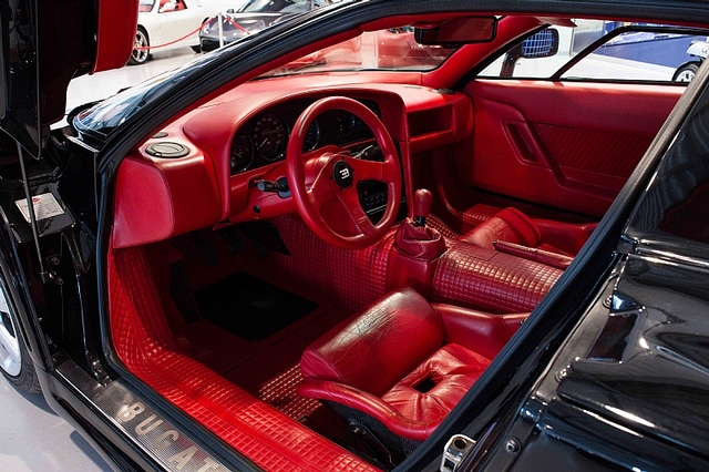 Bugatti EB110 SS - Siêu xe thập niên 90 có giá rao bán 26,5 tỷ Đồng - Ảnh 13.