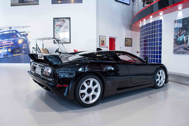Bugatti EB110 SS - Siêu xe thập niên 90 có giá rao bán 26,5 tỷ Đồng - Ảnh 6.