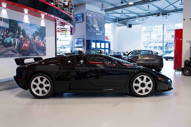 Bugatti EB110 SS - Siêu xe thập niên 90 có giá rao bán 26,5 tỷ Đồng - Ảnh 3.