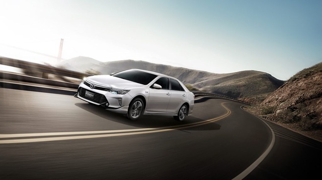 Toyota tung ra Camry 2.0G Extremo 2017 với giá từ 1,04 tỷ Đồng