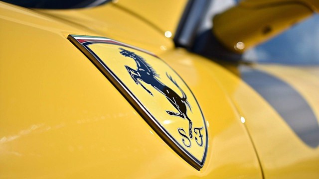 Siêu xe Ferrari độ limousine 7 chỗ siêu dài  - Ảnh 6.
