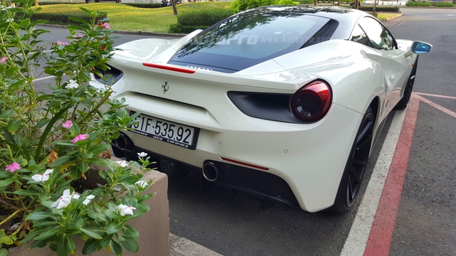 Ferrari 488 GTB của thiếu gia Hà Nội có gì hot? - Ảnh 6.