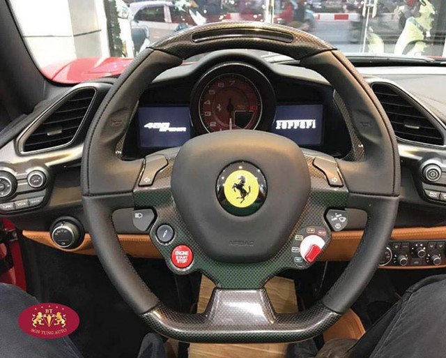 Cận cảnh Ferrari 488 Spider xông đất Việt Nam trong năm 2017 - Ảnh 9.