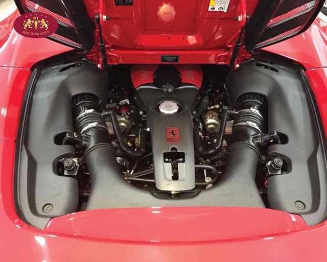 Cận cảnh Ferrari 488 Spider xông đất Việt Nam trong năm 2017 - Ảnh 8.