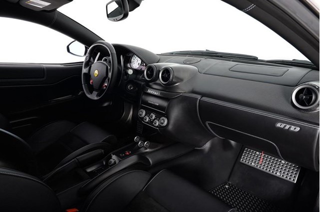 Vẻ đẹp hàng hiếm Ferrari 599 GTO rao bán 16,9 tỷ Đồng - Ảnh 10.