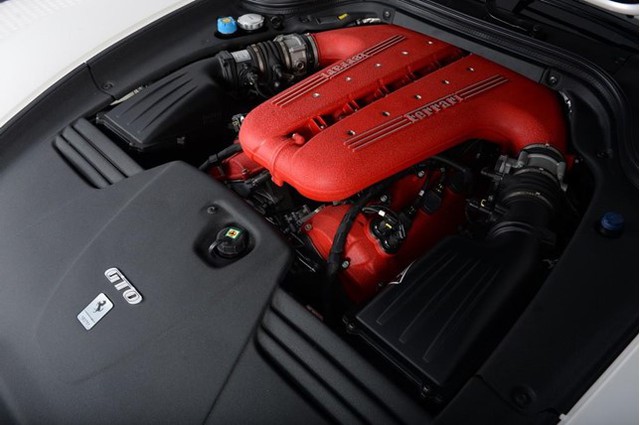 Vẻ đẹp hàng hiếm Ferrari 599 GTO rao bán 16,9 tỷ Đồng - Ảnh 12.