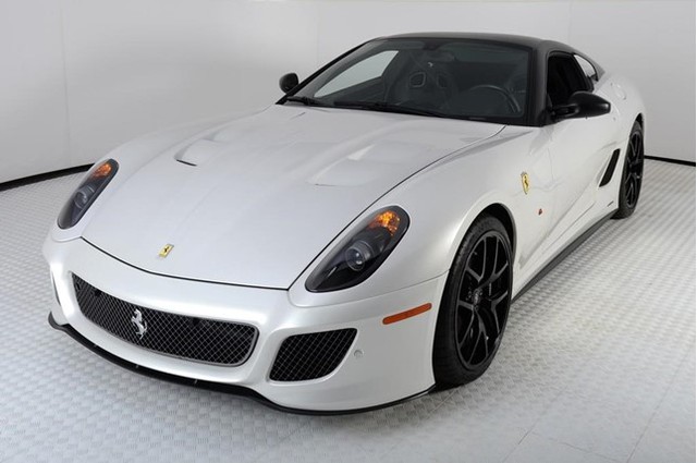 Vẻ đẹp hàng hiếm Ferrari 599 GTO rao bán 16,9 tỷ Đồng - Ảnh 2.