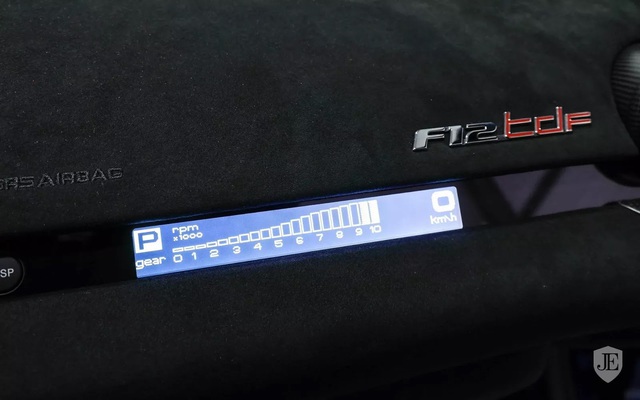 Hàng hiếm Ferrari F12tdf sở hữu ngoại thất lạ mắt được rao bán với mức giá khóc thét - Ảnh 9.