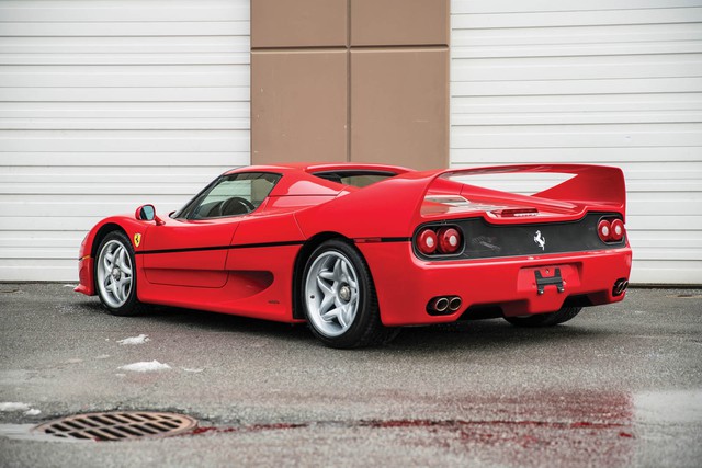 Ferrari F50 của tay đấm huyền thoại Mike Tyson chuẩn bị lên sàn đấu giá - Ảnh 3.