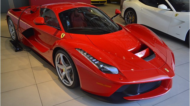 Ngày càng nhiều Ferrari LaFerrari được rao bán với mức giá "khóc thét"