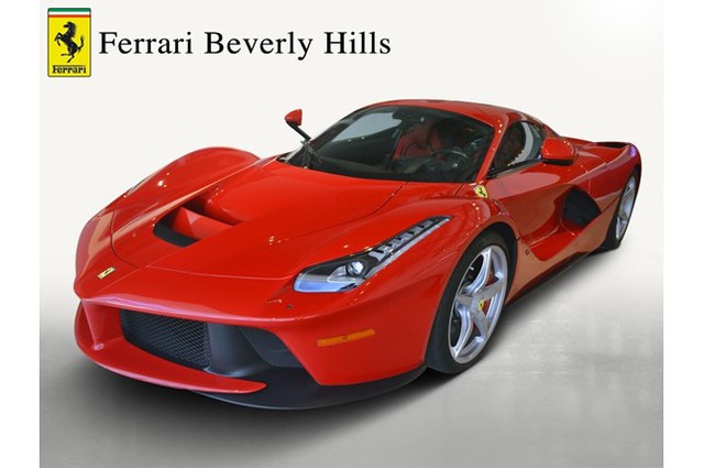 Ngày càng nhiều Ferrari LaFerrari được rao bán với mức giá khóc thét - Ảnh 2.