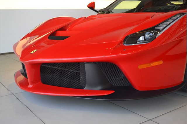 Ngày càng nhiều Ferrari LaFerrari được rao bán với mức giá khóc thét - Ảnh 7.