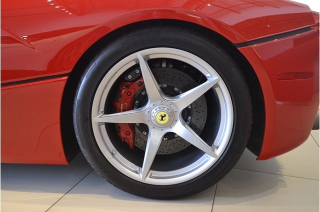 Ngày càng nhiều Ferrari LaFerrari được rao bán với mức giá khóc thét - Ảnh 9.
