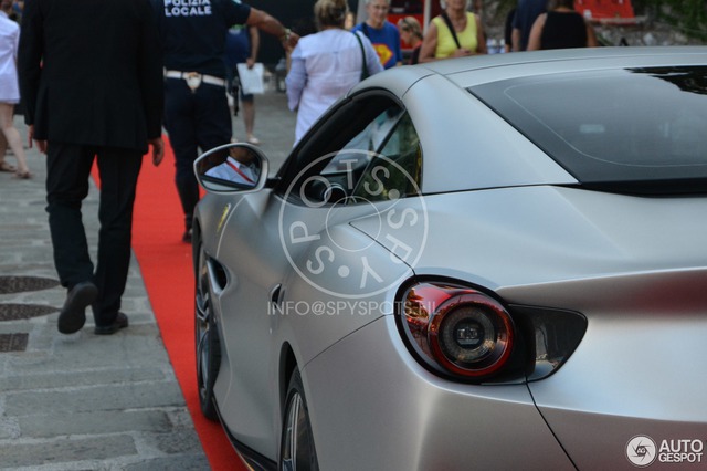 Siêu xe mui trần Ferrari Portofino được giới thiệu riêng cho các khách hàng VIP - Ảnh 8.